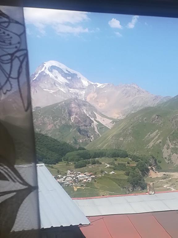 Nikoloz Guesthouse Kazbegi Luaran gambar