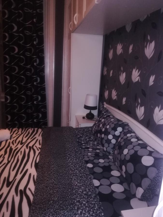 Nikoloz Guesthouse Kazbegi Luaran gambar