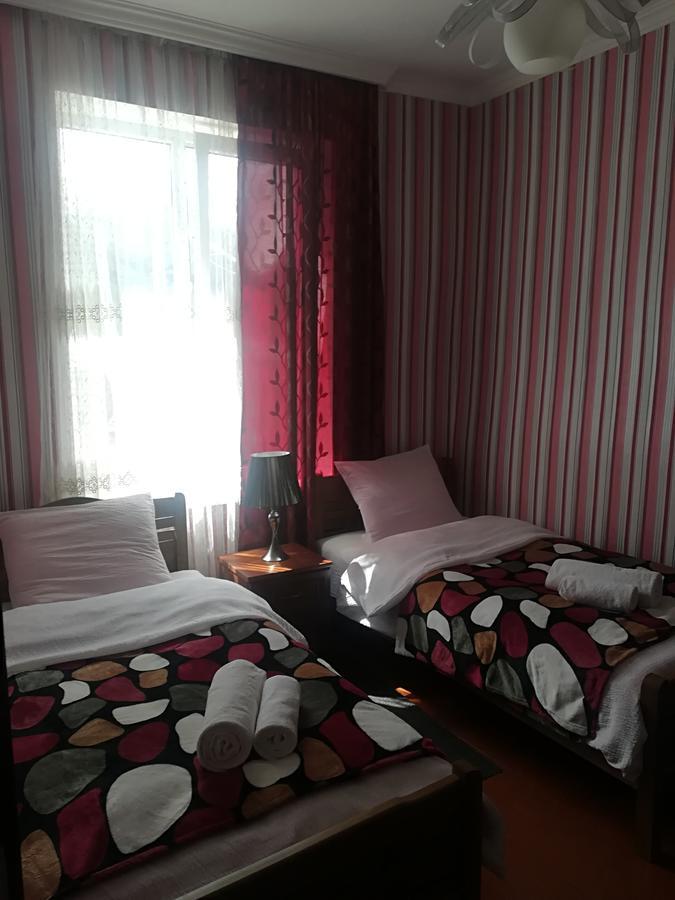 Nikoloz Guesthouse Kazbegi Luaran gambar